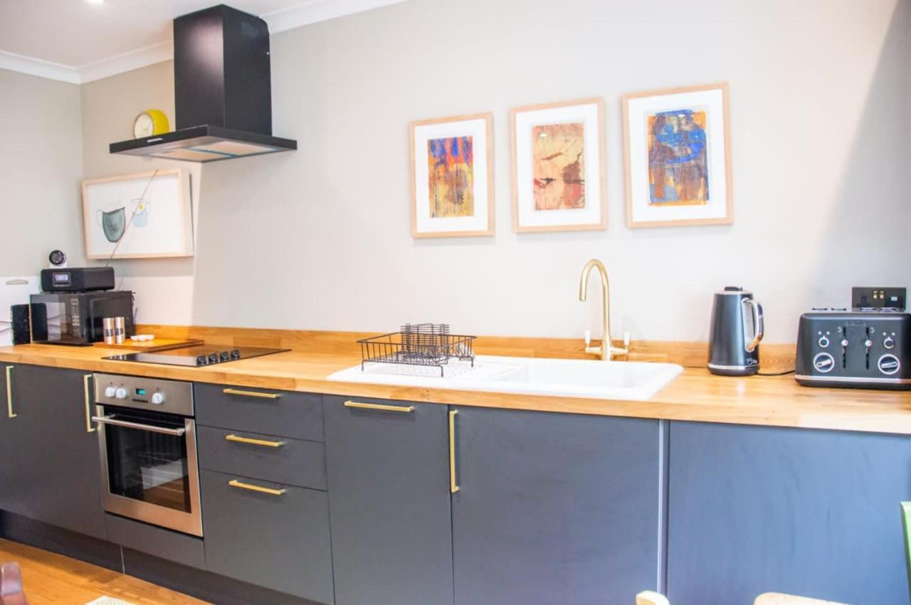 Apartament Unique 2 Bed In The Heart Of Bath With Parking Zewnętrze zdjęcie