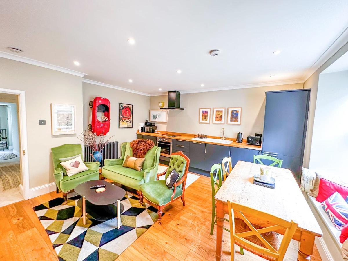 Apartament Unique 2 Bed In The Heart Of Bath With Parking Zewnętrze zdjęcie