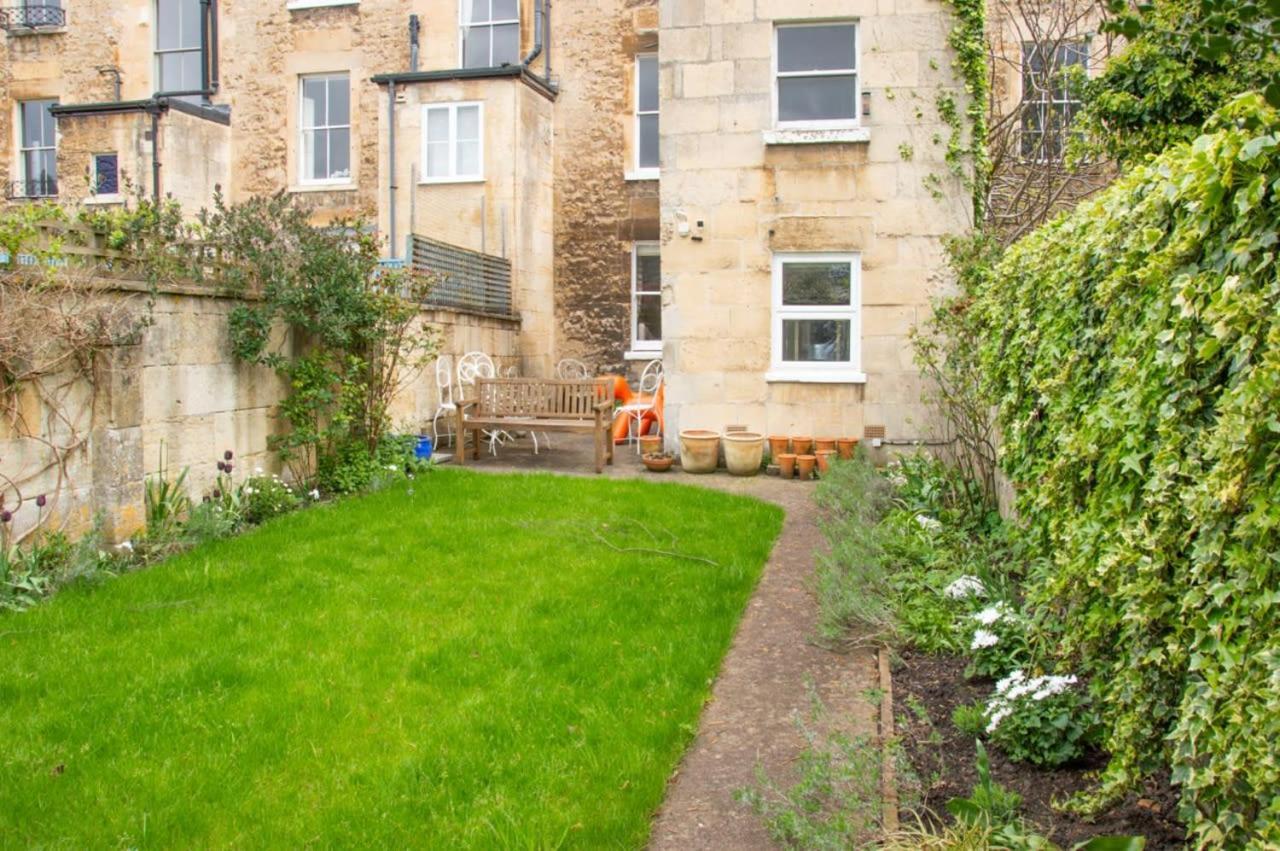 Apartament Unique 2 Bed In The Heart Of Bath With Parking Zewnętrze zdjęcie